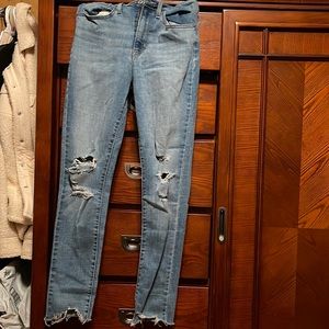 Levi’s ripped jeans